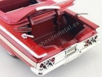 Cochesdemetal.es 1960 Chevrolet Impala Convertible Rojo 1:18 Motor MAX 73110