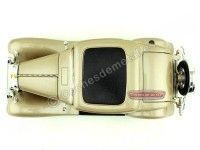 Cochesdemetal.es 1932 Ford 3-Windows Coupé Metallic Gold 1:18 Lucky Diecast 92248