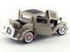 Cochesdemetal.es 1932 Ford 3-Windows Coupé Metallic Gold 1:18 Lucky Diecast 92248