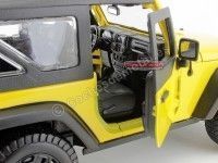 Cochesdemetal.es 2014 Jeep Wrangler 3.6L Amarillo-Negro 1:18 Maisto 31676