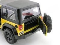 Cochesdemetal.es 2014 Jeep Wrangler 3.6L Amarillo-Negro 1:18 Maisto 31676