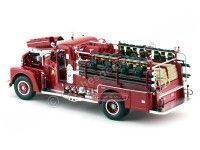 Cochesdemetal.es 1958 Seagrave Model 750 Camión de Bomberos Rojo 1:24 Lucky Diecast 20168