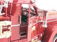 Cochesdemetal.es 1958 Seagrave Model 750 Camión de Bomberos Rojo 1:24 Lucky Diecast 20168