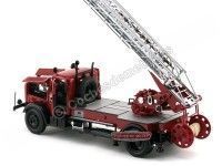 Cochesdemetal.es 1944 Mercedes-Benz L4500F Camión de Bomberos Rojo 1:24 Lucky Diecast 20228