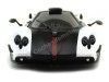 Cochesdemetal.es 2008 Pagani Zonda Cinque Blanco-Negro 1:18 Motor Max 79158