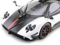 Cochesdemetal.es 2008 Pagani Zonda Cinque Blanco-Negro 1:18 Motor Max 79158