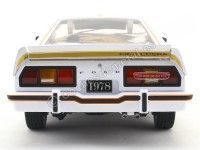 Cochesdemetal.es 1978 Ford Mustang II 5.0 King Cobra Blanco 1:18 Greenlight 12939