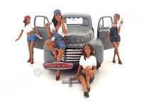 Cochesdemetal.es Figura de resina "Chica Mecánico, Set de 4" 1:18 American Diorama 23859 23860 23861 23862