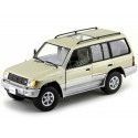 Cochesdemetal.es 1998 Mitsubishi Montero Long 3.5 V6 Champan 1:18 Sun Star 1227