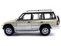 Cochesdemetal.es 1998 Mitsubishi Montero Long 3.5 V6 Champan 1:18 Sun Star 1227