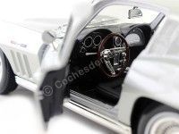 Cochesdemetal.es 1965 Chevrolet Corvette Sting Ray Coupé (C2) Gris 1:18 Maisto 31640