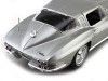 Cochesdemetal.es 1965 Chevrolet Corvette Sting Ray Coupé (C2) Gris 1:18 Maisto 31640