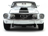 Cochesdemetal.es 1968 Ford Mustang GT Cobra Jet Blanco 1:18 Maisto 31167