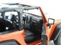 Cochesdemetal.es 2014 Jeep Willys Wrangler 3.6L Open Top Bronce 1:18 Maisto 31610