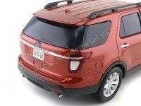 Cochesdemetal.es 2015 Ford Explorer Granate 1:18 Motor Max 73186