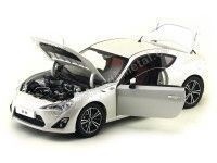 Cochesdemetal.es 2014 Toyota GT86 C-45 Boxer Satin White Pearl 1:18 Dorlop CD1806Aw