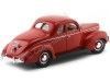 Cochesdemetal.es 1939 Ford Deluxe Tudor Coupé Rojo Metalizado 1:18 Maisto 31180