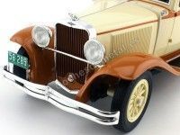 Cochesdemetal.es 1931 Dodge Eight DG Coupe Beige-Brown 1:18 BoS-Models 289