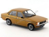 Cochesdemetal.es 1977 Opel Kadett C2 Cuatro Puertas Dorado 1:18 Triple-9 1800121