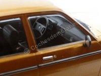 Cochesdemetal.es 1977 Opel Kadett C2 Cuatro Puertas Dorado 1:18 Triple-9 1800121