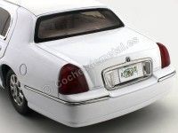 Cochesdemetal.es 2003 Lincoln Twon Car Limousine Vibrant White 1:18 Sun Star 4201