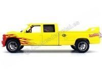 Cochesdemetal.es 1997 Chevrolet C-2500 Crew Cab Silverado "Kill Bill Pussy Wagon" 1:18 Greenlight 19015