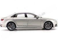 Cochesdemetal.es 2017 Audi A4L TFSI Sline Silver 1:18 Dealer Edition FAW1005S