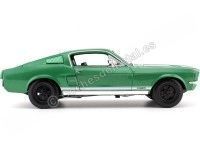 Cochesdemetal.es 1967 Ford Mustang GTA Fastback Verde Oliva 1:18 MAISTO 31166
