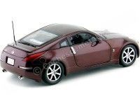 Cochesdemetal.es 2003 Nissan 350Z Coupé Vin Red Metallic 1:18 Auto World AW240