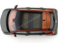 Cochesdemetal.es 2015 Smart Forfour Coupe (W453) Orange/Grey 1:18 Dealer Edition B66960298