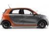 Cochesdemetal.es 2015 Smart Forfour Coupe (W453) Orange/Grey 1:18 Dealer Edition B66960298