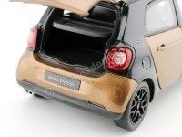 Cochesdemetal.es 2015 Smart Forfour Coupe (W453) Black/Brown 1:18 Dealer Edition B66960299