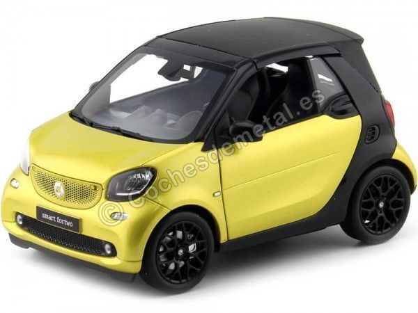 Cochesdemetal.es 2015 Smart Fortwo Cabriolet (A453) Black/Yellow 1:18 Dealer Edition B66960289