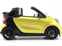 Cochesdemetal.es 2015 Smart Fortwo Cabriolet (A453) Black/Yellow 1:18 Dealer Edition B66960289