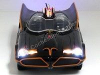 Cochesdemetal.es 1966 TV Series Batmobile con luces, Batman y Robin 1:18 Jada Toys 98625/253216001