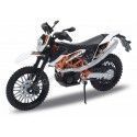 Cochesdemetal.es 2014 KTM 690 Enduro R White-Black 1:18 Welly 12820