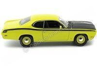 Cochesdemetal.es 1971 Plymouth Duster 340 Hardtop Yellow 1:18 Auto World AMM1154