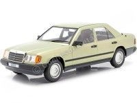 Cochesdemetal.es 1984 Mercedes-Benz 200E Limousine W124 Verde Claro Metalizado 1:18 MC Group 18205