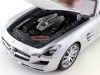 Cochesdemetal.es 2010 Mercedes-Benz SLS AMG Gullwing Gris 1:18 Maisto 31389