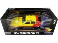 Cochesdemetal.es 1974 Ford Falcon XB "First of the V8 Interceptors Mad Max" 1:18 Greenlight 13574