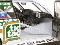 Cochesdemetal.es 1991 BMW M3 (E30) Sport Evolution DTM Allen Berg 1:18 Solido S1801505