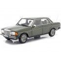 Cochesdemetal.es 1980 Mercedes-Benz 200 (W123) Green Metallic 1:18 Dealer Edition B66040654