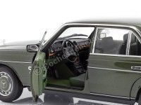 Cochesdemetal.es 1980 Mercedes-Benz 200 (W123) Green Metallic 1:18 Dealer Edition B66040654