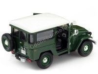 Cochesdemetal.es 1974 Toyota FJ40 Hard Top Verde/Blanco 1:24 Motor MAX 79323