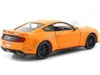 Cochesdemetal.es 2018 Ford Mustang GT 5.0 Cupe Naranja 1:24 Motor MAX 79352