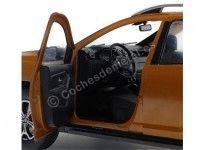 Cochesdemetal.es 2018 Dacia Duster MK II Orange Atacama 1:18 Solido S1804601