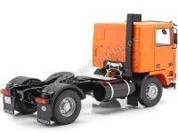 Cochesdemetal.es 1977 Camion Volvo F10 Naranja 1:18 Road Kings 180035