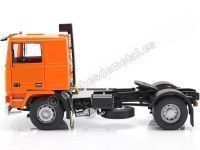 Cochesdemetal.es 1977 Camion Volvo F10 Naranja 1:18 Road Kings 180035