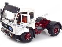 Cochesdemetal.es 1973 Camion Mercedes-Benz NG 1632 Blanco 1:18 Road Kings 180043