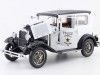 Cochesdemetal.es 1931 Ford Model A Tudor Police Car Blanco/Negro 1:18 Sun Star 6108